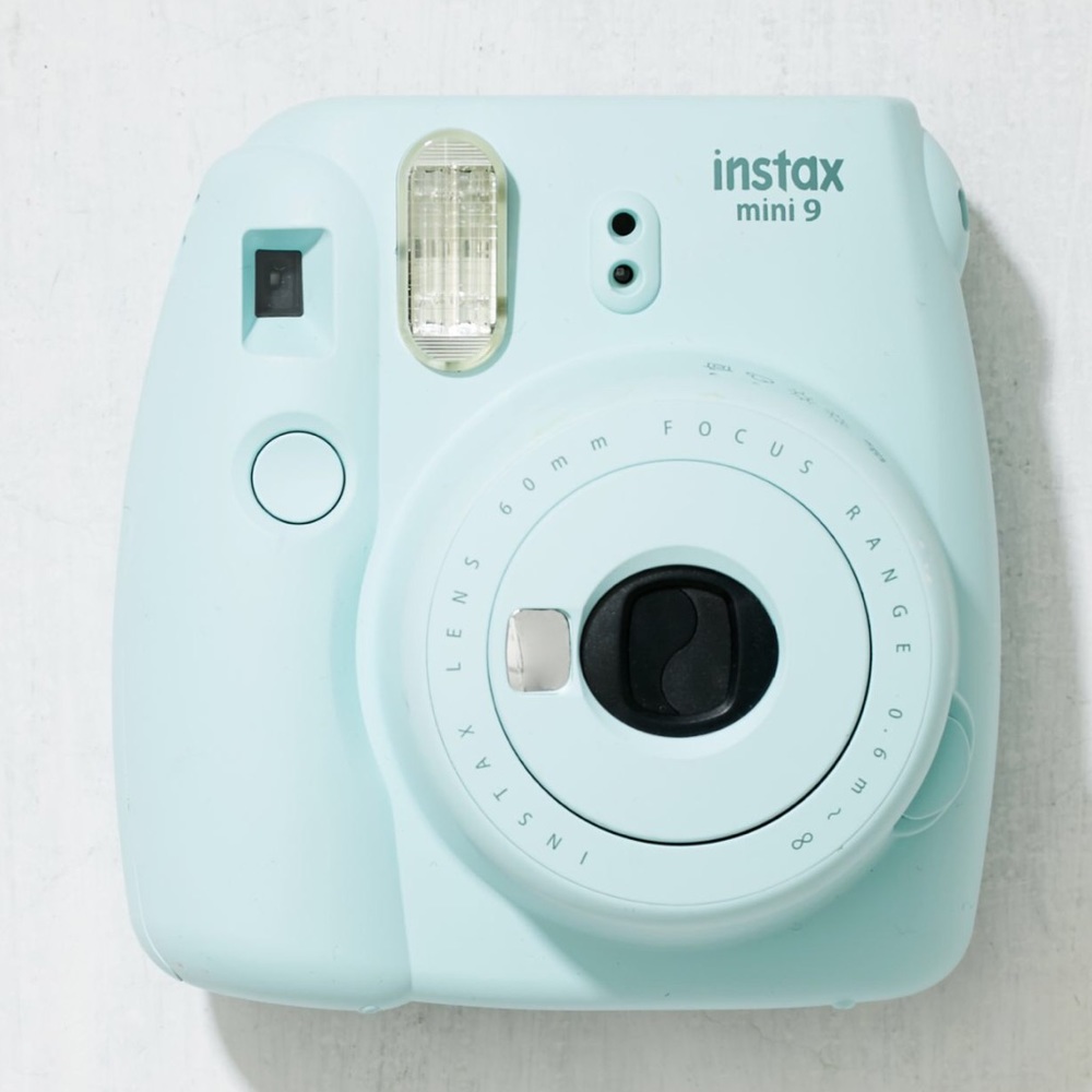 Fujifilm instax mini 9 in light blue